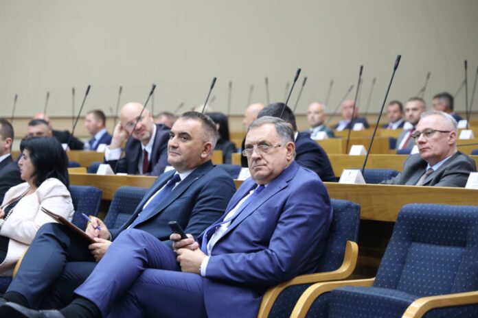 Dodik Minic Skupstina