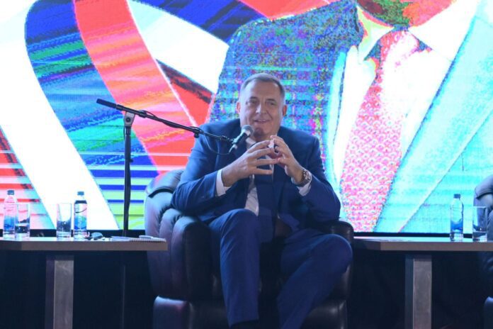 Razgovor sa predsjednikom u Bijeljini Dodik 2
