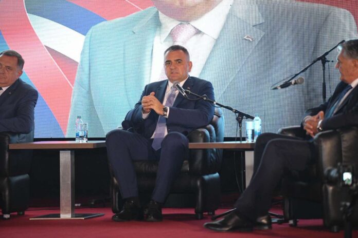 Razgovor sa predsjednikom u Bijeljini Minic 1