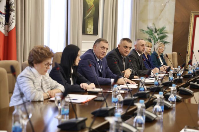 Sastanak vlast-sindikat-poslodavci 3