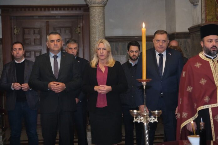 Parastos žrtvama novosadske tragedije 3