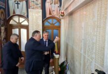 Dodik i Karan odali počast poginulim srpskim borcima u Tesliću