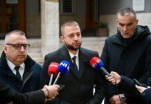 SDS traži grafološka vještačenja i ponavljanje izbora u Doboju, Zvorniku, Bratuncu i Laktašima