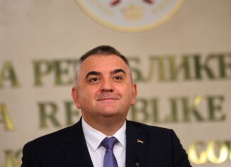 Minić: Naša trobojka danas se s ponosom vijori