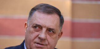 Dodik: Srbi nemaju pravo da odustanu od obilježavanja Dana Republike