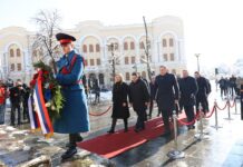 Položeni vijenci kod spomenika borcima Narodnooslobodilačkog rata