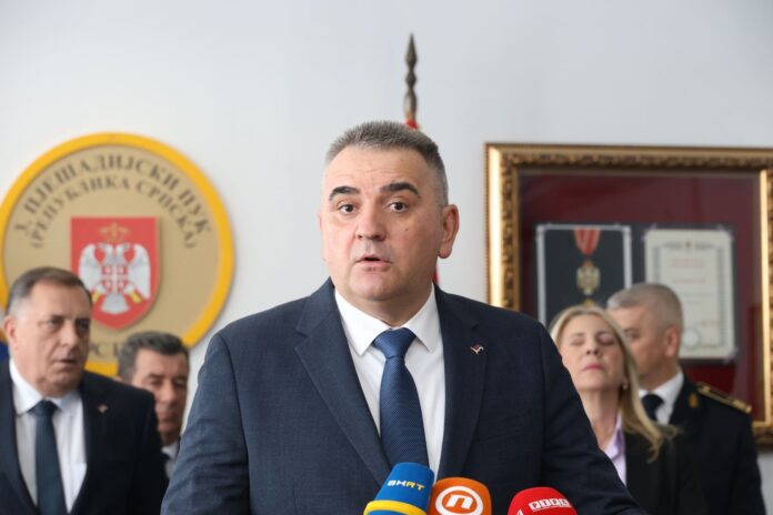 Prijem 25 u kasarni Kozara Minic