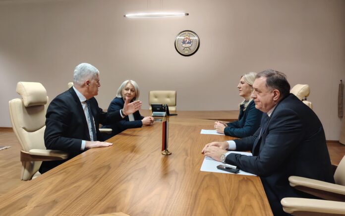 Sastanak rukovodstva SNSD-a i HDZ-a u Istočnom Sarajevu 1