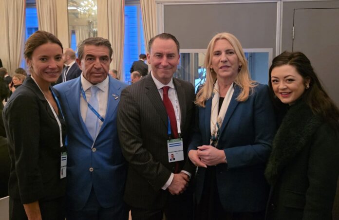 Cvijanović sa Džaredom Ejgenom