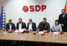 Dok grad na Miljacki ključa od protesta, federalna „petorka“ iz Srpske krenula u kampanju