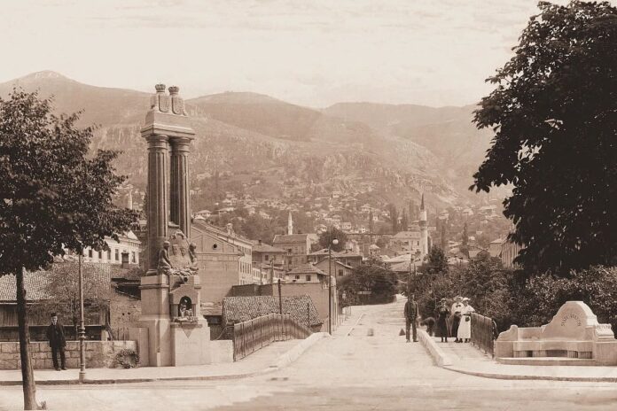 Spomenik Francu Ferdinandu i Sofiji