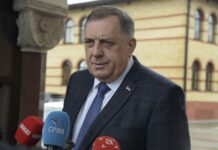 Dodik: Crkva jedan od najznačajnijih elemenata našeg identiteta
