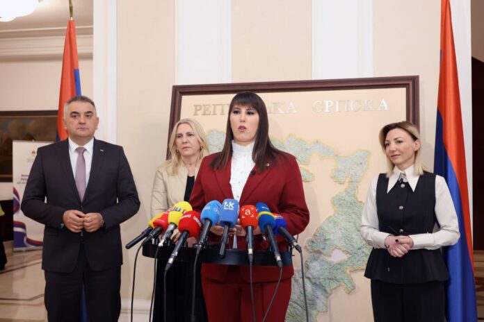 Panel-diskusija polozaj zena Vekic