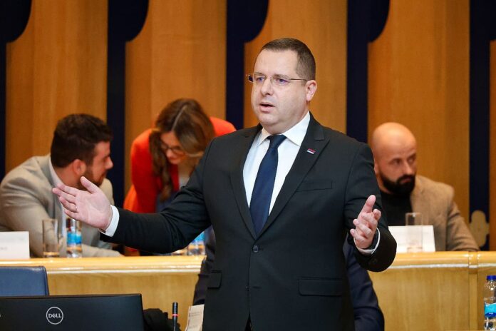 Radovan Kovacevic Dom naroda 3
