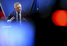 Izglasano povjerenje Vladi Roberta Fica