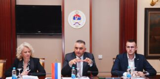 Usvojen set zakona o povećanju plata