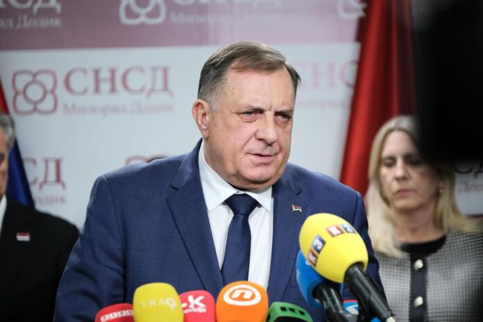 Sjednca snsd predsjednistva Dodik 7