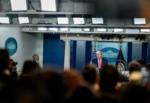 Tramp: Prekidamo svu trgovinu sa Španijom, ne želimo da imamo nikakve veze sa njima