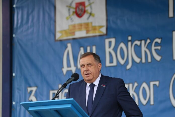 Dan Vojske Republike Srpske VRS kasarna Kozara Dodik