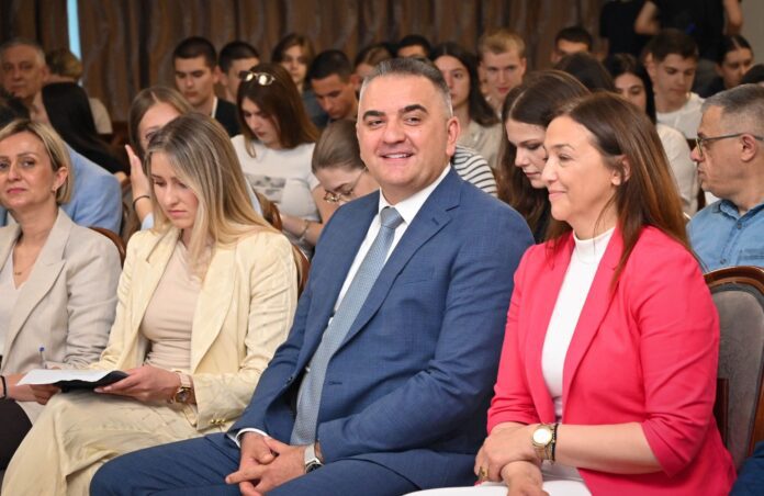 minic mladi konferencija