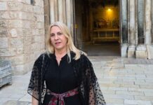 Cvijanovićeva u Crkvi Svetog groba u Jerusalimu, radosna što tu započinje posjetu Izraelu