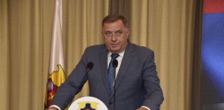 Dodik: Republika Srpska je svetinja i treba je učiniti mitom