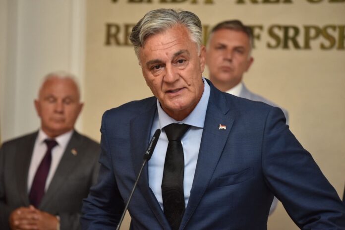 Upriličen prijem u Vladi Srpske za učenike i nastavnike sa Kosmeta Karan