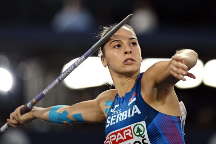 Adriana Vilagoš 3