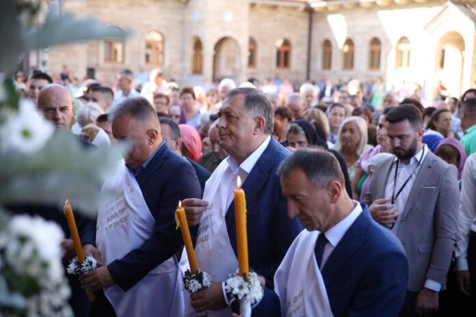 Dodik manastir Karanovac osvestanje zvona