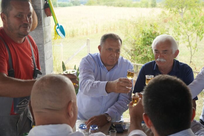 Dodik posjetio porodicu Darija Plavšića