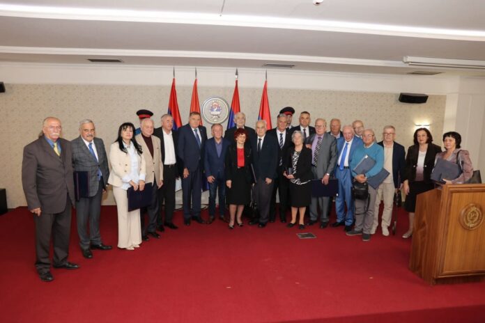 Dodik Karan odlikovanja IS 1