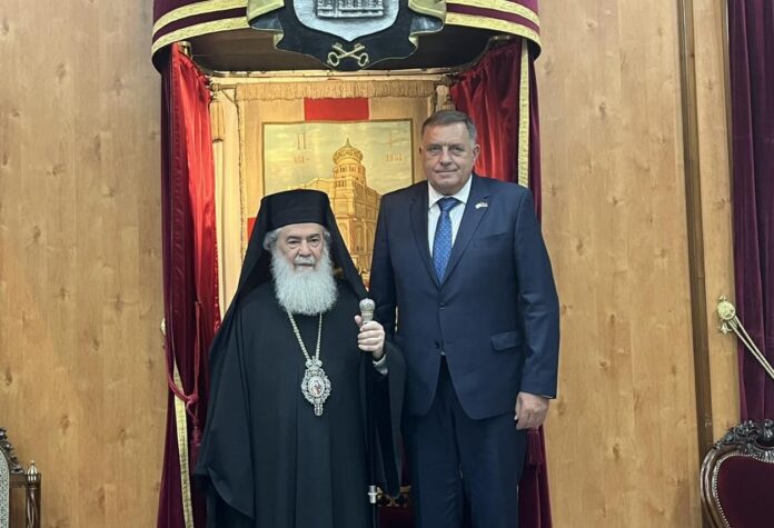 Dodik patrijarh Teofil Treci J1