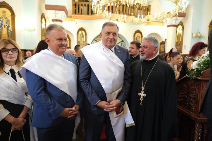Hram Pokrova Presvete Bogorodice u Gradišci Dodik Azic