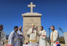 Na Oblju osveštan spomenik Srbima poginulim u oslobodilačkim ratovima od 1875. do 1995. godine