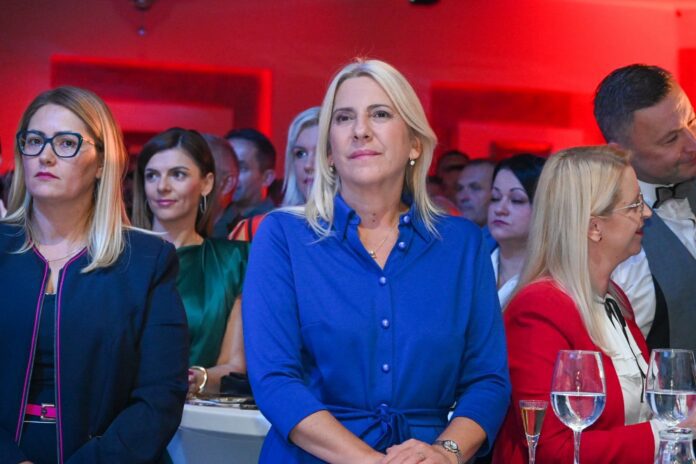 Kampanja 26 SNSD Laktasi Cvijanovic