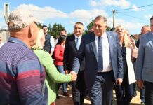 Dodik u Stričićima: Uvjeren sam u pobjedu, slobodarski narod na Manjači nam je velika podrška