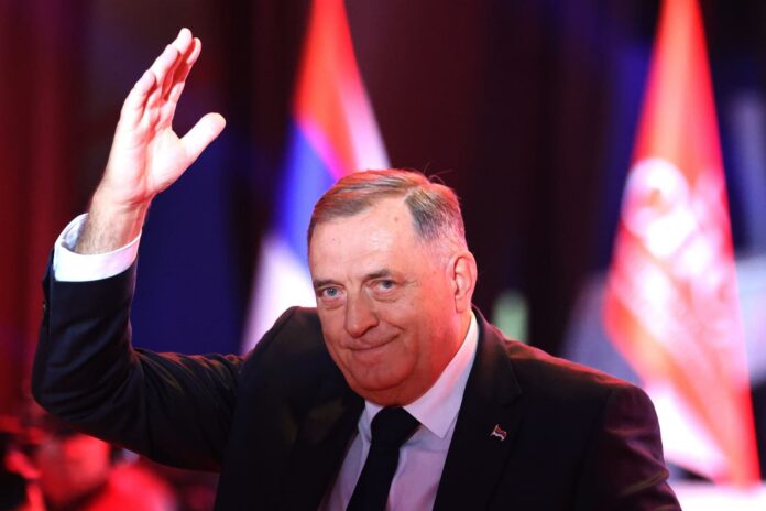 Milorad Dodik osmjeh kampanja SNSD 3