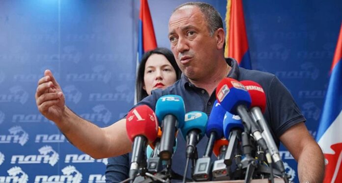 Trivic Crnadak.v4